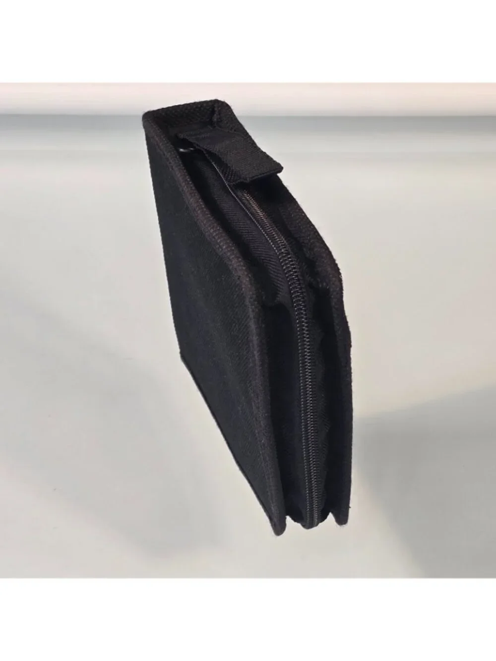 Black Disc Holder Zippered Case Storage Holds 24 CD DVD Blu Ray Discs